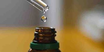 3 മരണം, കൃഷ്ണമണിയടക്കം നീക്കം ചെയ്യേണ്ട അവസ്ഥയില്‍ അണുബാധ; രാജ്യ വ്യാപകമായി തിരികെ വിളിച്ച് തുള്ളിമരുന്ന്