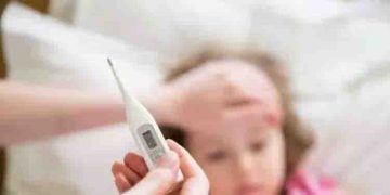 കൊടുംചൂടിനിടെ പനി കിടക്കയിലായി കേരളം; പനിക്കൊപ്പം ആഴ്ചകൾ നീളുന്ന ചുമയും ശ്വാസകോശ പ്രശ്നങ്ങളും