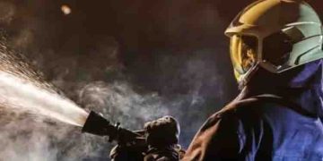 കാൺപൂരിൽ വൻ തീപിടുത്തം; അഞ്ഞൂറിലേറെ കടകൾക്ക് നാശനഷ്ടം