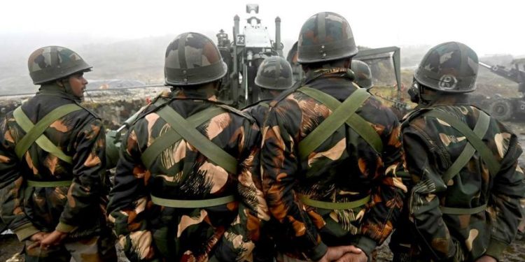 ചൈനീസ് നിർമിത ഫോണിനോട് ‘നോ’; സൈനികർക്കും കുടുംബാംഗങ്ങൾക്കും മുന്നറിയിപ്പ്