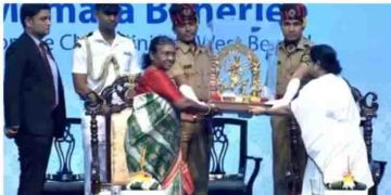 ‘ഭരണഘടനയെ സംരക്ഷിക്കൂ, ദുരന്തത്തിൽ നിന്ന് രക്ഷിക്കൂ’; രാഷ്ട്രപതിയോട് അഭ്യർത്ഥിച്ച് മമതാ ബാനർജി