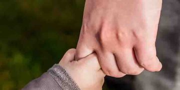 വാശിയുള്ള കുട്ടികളെ എങ്ങനെ മെരുക്കാം? മാതാപിതാക്കള്‍ക്ക് ഇതാ ചില ടിപ്സ്…