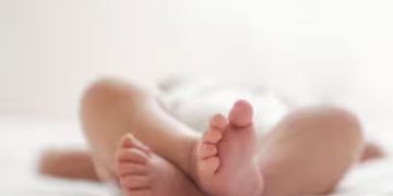 നാല് മാസം പ്രായമുള്ള കു‌ഞ്ഞിന്റെ ചികിത്സയില്‍ പിഴവ്; ഡോക്ടര്‍ക്ക് ജയില്‍ ശിക്ഷ വിധിച്ച് കോടതി