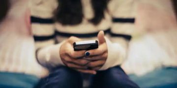 വിവാഹത്തില്‍ നിന്ന് പിന്മാറാന്‍ മരിച്ചെന്ന് വിശ്വസിപ്പിച്ചു; മുന്‍ കാമുകനെതിരെ പരാതിയുമായി യുവതി