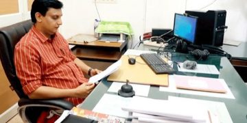 ചീഫ് ആര്‍ക്കിടെക്‌റ്റ് ഓഫീസില്‍ മന്ത്രി മുഹമ്മദ് റിയാസിന്റെ മിന്നല്‍ പരിശോധന