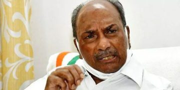 രാഹുലിനെ ദുർബലമാക്കാൻ ഏതറ്റം വരെയും പോകുമെന്നതിന്റെ തെളിവാണ് അംഗത്വം റദ്ദാക്കാനുള്ള തീരുമാനം -ആന്റണി