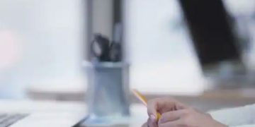 1,78,919 പ്രവാസികള്‍ കഴിഞ്ഞ വര്‍ഷം ജോലി അവസാനിപ്പിച്ച് മടങ്ങിയെന്ന് കണക്കുകള്‍