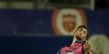 ഐപിഎല്‍: രാജസ്ഥാന് തിരിച്ചടി, പരിക്കേറ്റ പ്രസിദ്ധ് കൃഷ്ണ ഐപിഎല്ലിനില്ല; പകരക്കാരനായി വെറ്ററന്‍ പേസര്‍