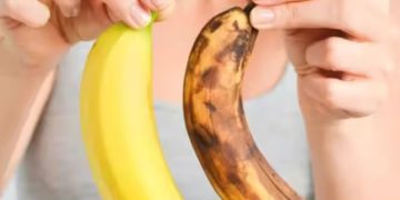 നേന്ത്രപ്പഴത്തിന്‍റെ തൊലിയില്‍ കറുപ്പ് നിറം വന്നാല്‍ അത് കഴിക്കാമോ?