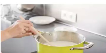 പാല്‍ തിളച്ച് കരിഞ്ഞുപോയാല്‍ അതിന്‍റെ അരുചി മാറ്റാൻ ചെയ്യാവുന്നത്…