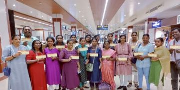 കുടുംബശ്രീ പ്രവർത്തകർ വെള്ളിയാഴ്‌ച രാഷ്‌ട്രപതിക്കൊപ്പം