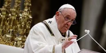 ശ്വാസകോശത്തിലെ അണുബാധ; വിശുദ്ധ വാര തിരുക്കര്‍മ്മങ്ങളില്‍ ഫ്രാന്‍സിസ് മാര്‍പ്പാപ്പ പങ്കെടുത്തേക്കില്ല