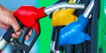 പെട്രോൾ-ഡീസൽ വില കൂടും, മദ്യവിലയും ഉയരും; സംസ്ഥാനത്ത് 2 രൂപ ഇന്ധനസെസ് നാളെ മുതൽ പ്രാബല്യത്തിൽ