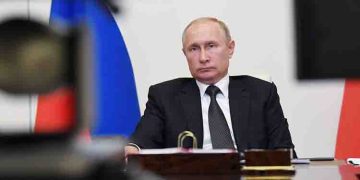 റഷ്യ പാപ്പരാവുന്നു; രക്ഷപ്പെടാൻ വിദേശനിക്ഷേപം ആവശ്യമെന്ന് റിപ്പോർട്ട്