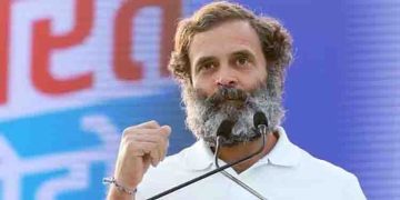 രാഹുൽ ഗാന്ധിയെ അയോഗ്യനാക്കിയതിൽ പ്രതിഷേധം: കോഴിക്കോട് റെയിൽവേ സ്റ്റേഷൻ മാർച്ചിൽ മുന്നൂറു പേർക്കെതിരെ കേസ്