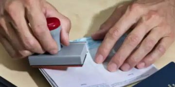 1875 പ്രവാസി അധ്യാപകരെ പിരിച്ചുവിടുന്നു; ഒഴിവാക്കേണ്ടവരുടെ പട്ടിക തയ്യാറാക്കി