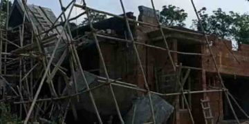 നിർമാണത്തിലിരുന്ന വീടിന്റെ ഷെയ്ഡ് ഇടിഞ്ഞ് അപകടം; 4 ഇതരസംസ്ഥാന തൊഴിലാളികൾക്ക് പരിക്ക്, ഒരാളുടെ നില അതീവ ഗുരുതരം