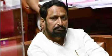 കർണാടക ബിജെപിയിൽ പൊട്ടിത്തെറി: മുൻ ഉപമുഖ്യമന്ത്രി പാർട്ടി അംഗത്വം രാജിവെച്ചു