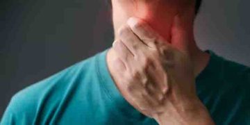 തൊണ്ടവേദനയും അസ്വസ്ഥതയും മാറാൻ വീട്ടില്‍ തന്നെ ചെയ്യാവുന്നത്…