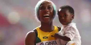 സൗഹൃദ മത്സരമാണെങ്കിലും സാരമില്ല, മകന്റെ സ്കൂളിലെ ഓട്ടമത്സരത്തില് മിന്നല് പിണരായി ജമൈക്കന് താരം