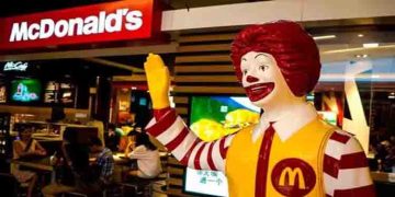 മക് ഡൊണാൾഡ് ഓഫീസുകൾ അടച്ചുപൂട്ടുന്നു; പിരിച്ചുവിടൽ നടപടിയുടെ തുടക്കമെന്ന് സൂചനകൾ