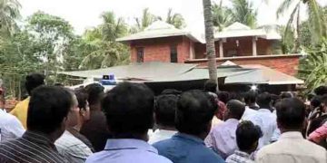 ദുബായിൽ തീ പിടിത്തത്തിൽ മരിച്ച ദമ്പതികളുടെ മൃതദേഹം വീട്ടിൽ എത്തിച്ചു