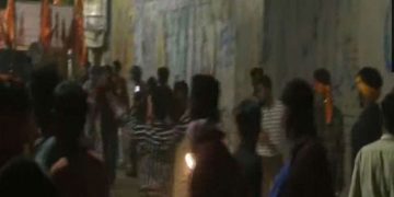 ബംഗാളിൽ ബിജെപിയുടെ ശോഭായാത്രയ്ക്കിടെ വൻ സംഘർഷം; വ്യാപക കല്ലേറ്, വാഹനങ്ങൾ തകർത്തു