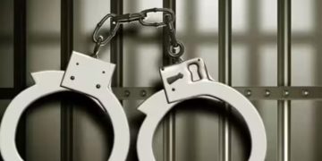 തൃശൂരിൽ കടയുടമയെ തലക്കടിച്ച് പരിക്കേൽപി‍ച്ചു; പ്രതിയെന്ന് സംശയിക്കുന്ന ഇതരസംസ്ഥാന തൊഴിലാളി പൊലീസ് പിടിയിൽ