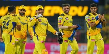 ചെന്നൈയുടെ കളി കാണാന്‍ പണമെറിഞ്ഞ് ആരാധകര്‍