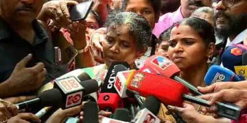 മധു വധം; നീതി പൂർണമായില്ല, 2 പേരെ വെറുതെ വിട്ടതിനെതിരെ സുപ്രീംകോടതി വരെ പോകുമെന്ന് അമ്മ