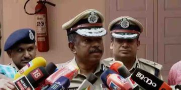 ഷാറൂഖ് സെയ്ഫി തീവ്ര മൗലികവാദി; സാക്കിർ നായികിന്റെ വീഡിയോ നിരന്തരം കണ്ടെന്നും എഡിജിപി