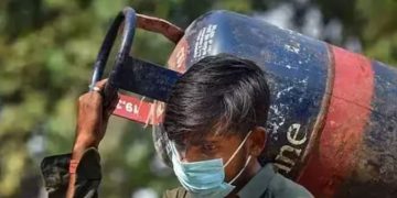 ആശ്വാസം, വാണിജ്യാവശ്യങ്ങൾക്കുള്ള പാചക വാതക വില കുറച്ചു