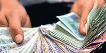 ചെറിയ പെരുന്നാള്‍; സ്വകാര്യ മേഖലയിലെ തൊഴിലാളികള്‍ക്ക് നേരത്തെ ശമ്പളം നല്‍കണമെന്ന് നിര്‍ദേശം