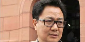 കേന്ദ്ര മന്ത്രി കിരൺ റിജ്ജുവിന്റെ കാർ ജമ്മുകശ്മീരിൽ അപകടത്തിൽപ്പെട്ടു