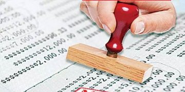 ബാങ്ക്​ അക്കൗണ്ട് മരവിപ്പിക്കൽ ​വ്യാപകം; വലഞ്ഞ് ഇടപാടുകാർ