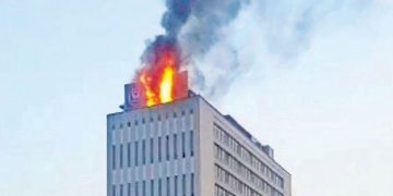 ചെന്നൈ എൽഐസി ഓഫിസ് കെട്ടിടത്തിൽ തീപിടിത്തം