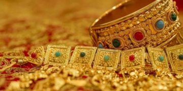 സ്വര്‍ണവില ആദ്യമായി 45000 കടന്നു ; ഒരു പവൻ ആഭരണം വാങ്ങാൻ കുറഞ്ഞത് 49,013 രൂപ