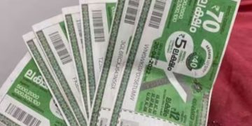 നിങ്ങളാണോ ആ ഭാ​ഗ്യശാലി ? 70 ലക്ഷത്തിന്‍റെ അക്ഷയ ലോട്ടറി നറുക്കെടുത്തു