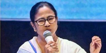 പുൽവാമ ആക്രമണം: സുപ്രീംകോടതി മേൽനോട്ടത്തിൽ അന്വേഷണം വേണമെന്ന് മമത