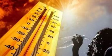 ഉഷ്ണതരംഗ ഭീതിയിൽ രാജ്യം; കൊടും ചൂടിനെ പ്രതിരോധിക്കാൻ അറിയേണ്ടതെല്ലാം