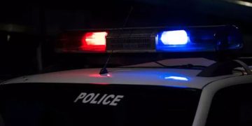 കോഴിക്കടയിൽ വൃത്തിയാക്കാൻ ദേശീയപതാക ഉപയോഗിച്ച യുവാവ് അറസ്റ്റിൽ