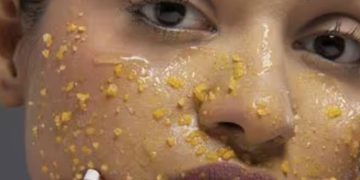 വെയിലേറ്റ് മുഖം കരുവാളിച്ചോ? എങ്കിൽ ഈ ഫേസ് പാക്കുകൾ ഒന്ന് ഉപയോ​ഗിച്ച് നോക്കൂ