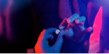 ‘ലഹരിക്കാരായ’ നടീനടൻമാരെ കൃത്യമായി അറിയാം; ഇടപെടാന്‍ സഹകരണമില്ലെന്ന് എക്‌സൈസ്