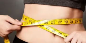 വണ്ണം കുറയ്ക്കും, ദഹനപ്രശ്നങ്ങൾ അകറ്റും ; ദിവസവും വെറുംവയറ്റിൽ കുടിക്കാം ഉലുവ വെള്ളം