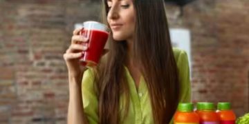 രക്തസമ്മർദ്ദം നിയന്ത്രിക്കാന്‍ ഡയറ്റില്‍ ഉള്‍പ്പെടുത്താം ഈ അഞ്ച് പഴങ്ങള്‍…