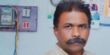 കാളയുടെ കുത്തേറ്റ് ഗൃഹനാഥന്‍ മരിച്ചു: ഭാര്യ ഗുരുതര പരുക്കുകളോടെ ആശുപത്രിയില്‍