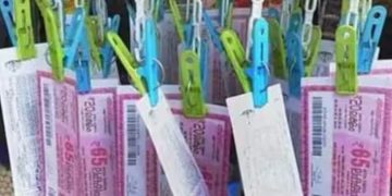 80 ലക്ഷം ഈ നമ്പറിന്; കാരുണ്യ ലോട്ടറി നറുക്കെടുത്തു