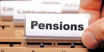 പങ്കാളിത്ത പെൻഷൻ പദ്ധതി റിപ്പോർട്ട്; അടയിരിപ്പിന് രണ്ടുവർഷം !