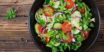 ദിവസവും ഒരു നേരം സാലഡ് പതിവാക്കൂ, ​ഗുണം ഇതാണ്