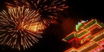 തൃശൂർ പൂരം ; വെടിക്കെട്ട് പ്രതിസന്ധിയിലാക്കി പെസോയും ജില്ലാ ഭരണകൂടവും